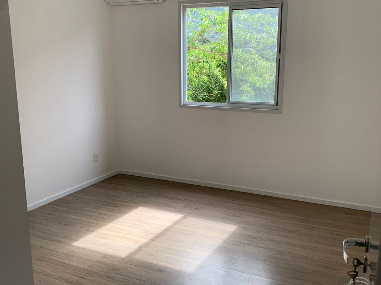 Apartamento Semi-Mobiliado no Bairro Rio Pequeno (12)