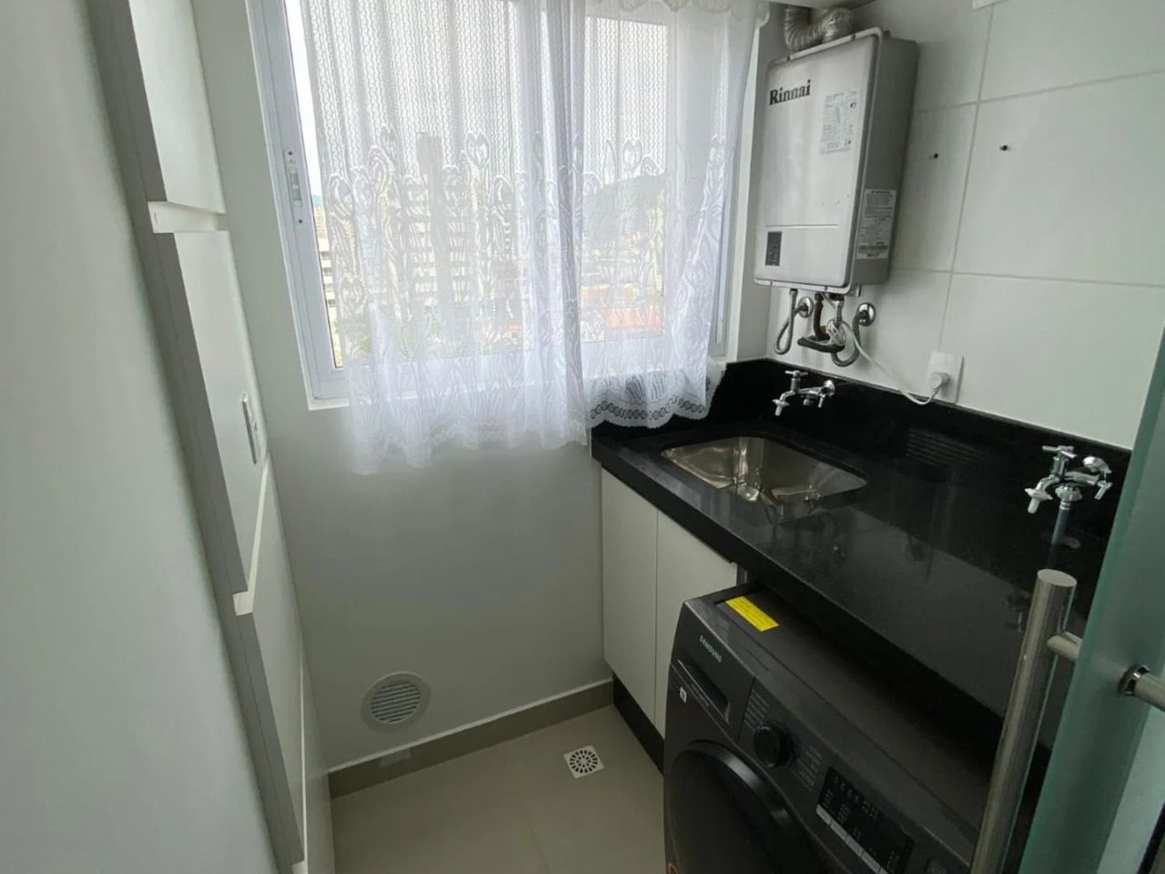 Apartamento à Venda no Bairro Tabuleiro, em Camboriú - 2 Dormitórios com Suíte e Área de Lazer Completa (24)